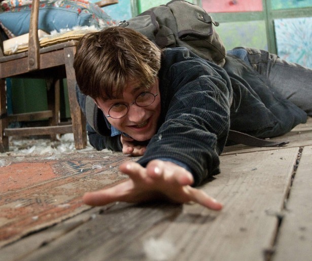 Daniel Radcliffe begint aan zijn laatste missie in Harry Potter and the Deathly Hallows - Part 1