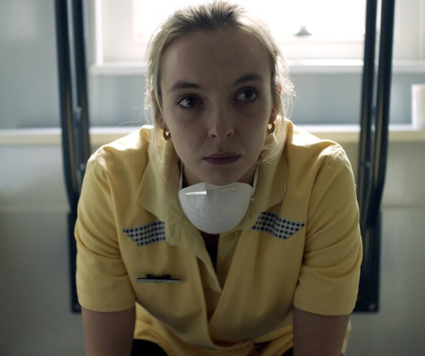 Jodie Comer is op de vlucht in Britse dramafilm Help