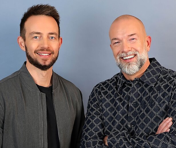 Henry Schut en Jeroen Kijk in de Vegte nieuwe commentatoren van Eurovisie Songfestival