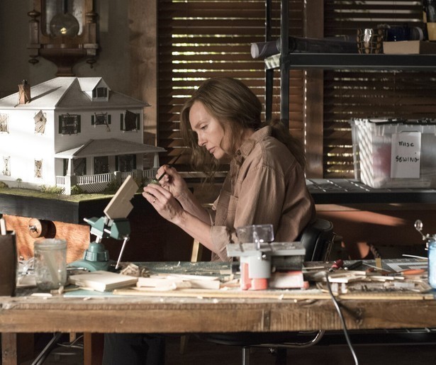 Toni Collette is doodeng in Hereditary