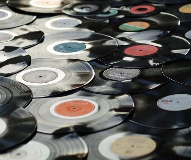 Voetjes van de vloer met de hits van The Bee Gees in Het Beste Van..