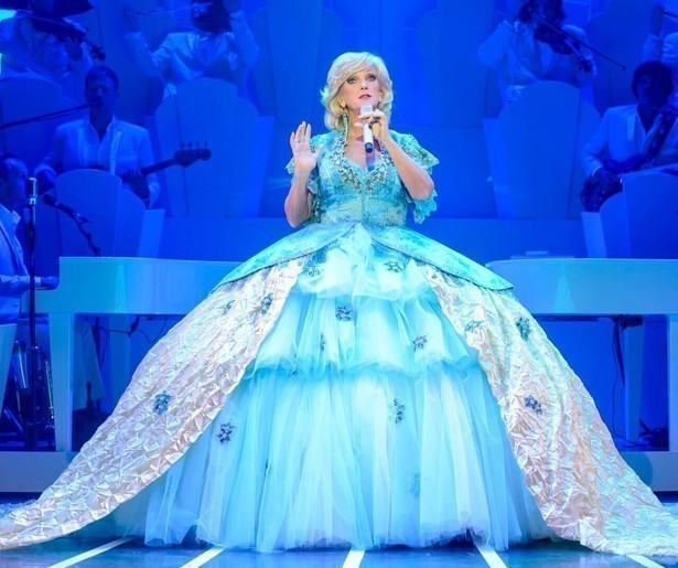 Geniet van nooit eerder vertoonde beelden van Tineke Schouten in Het Beste van Tineke