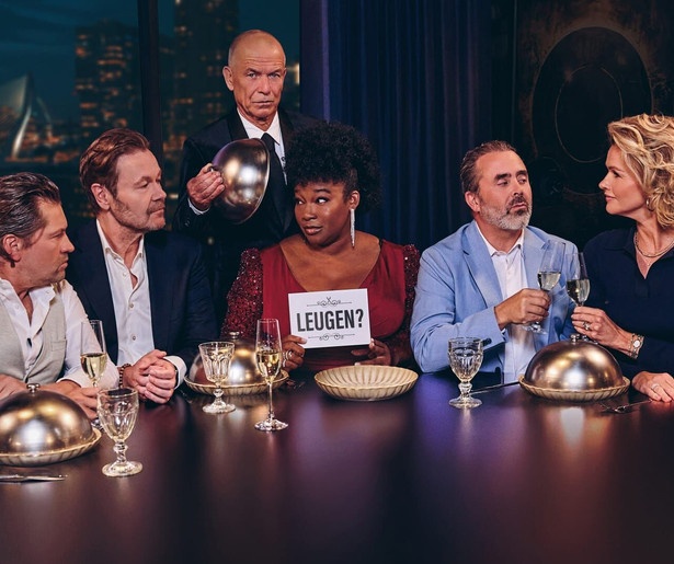 Horace Cohen, Tooske Ragas en Ferri Somogyi schuiven aan bij Het Diner