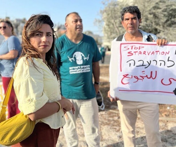 Nadia Moussaid spreekt met Israëlische burgers die zich uitspreken in Het Geweten van Israël