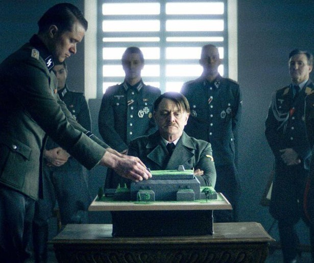 De Duitse bunkers rond Walcheren krijgen het zwaar te verduren in slot Het Grote Offensief