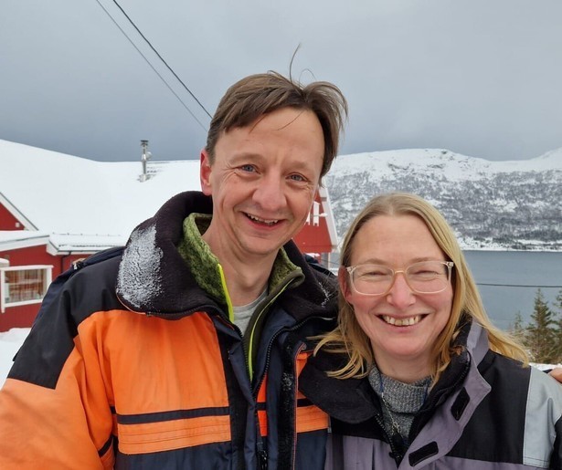 Annelies en Dennis vertrekken in Het Roer Om naar Noorwegen om een sportvisbedrijf over te nemen