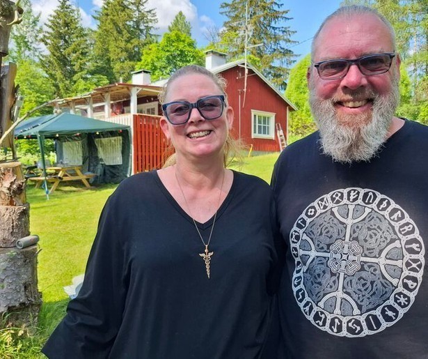 Desiree en Raymond gaan vloggen om hun doelgroep te bereiken in Het Roer Om