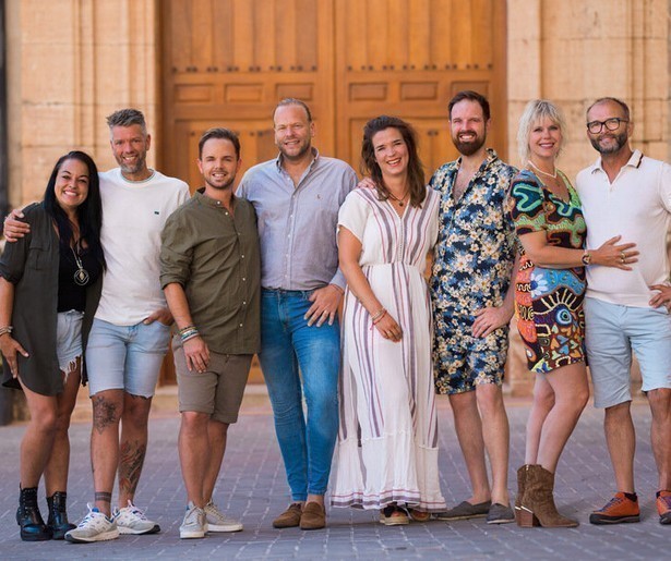 Kunnen de stellen na een ruzie weer door één deur in Het Spaanse Dorp: Zarra?