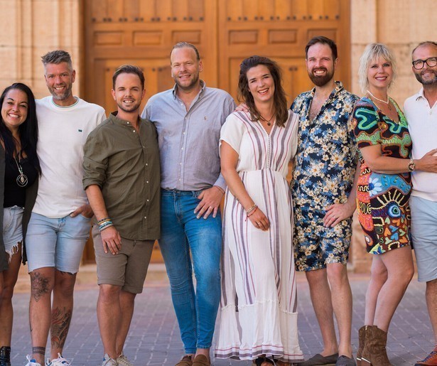 Komen de kibbelende stellen toch nog nader tot elkaar in Het Spaanse dorp: Zarra?