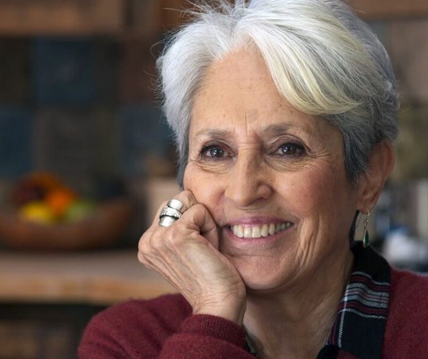 Joan Baez openhartig over succes en depressies in Joan Baez: I Am a Noise