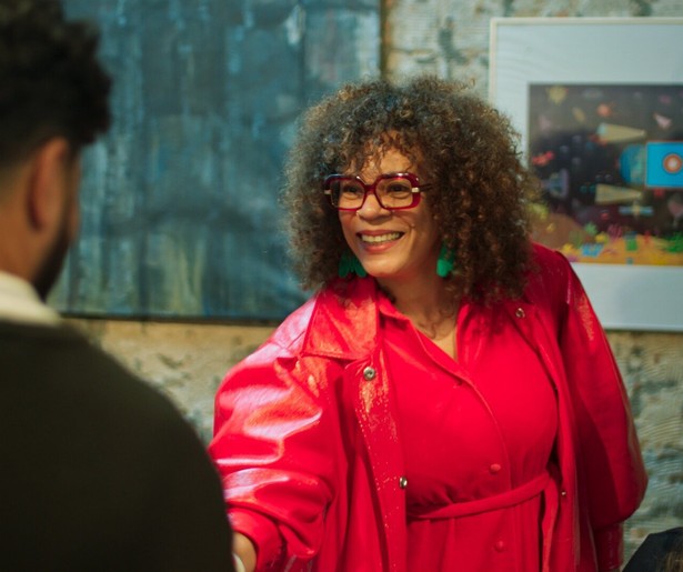 Het Uur van de Wolf toont een portret van Dichter der Nederlanden Babs Gons