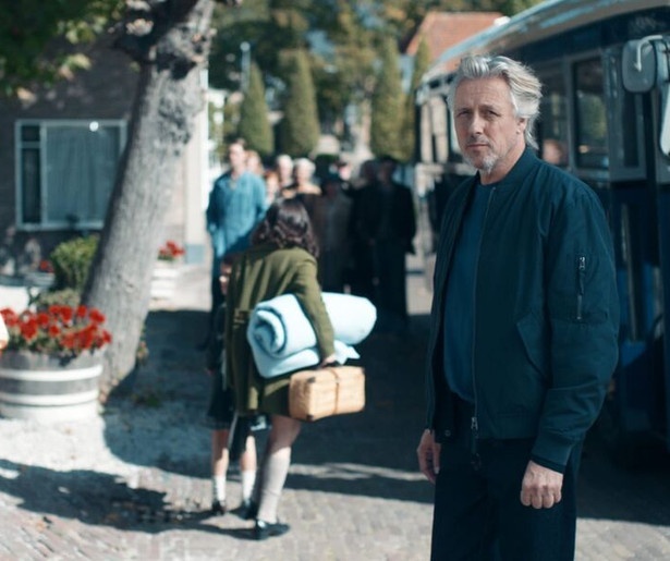 Nieuw seizoen Het Herhaal van Nederland van start: Daan Schuurmans over de Tweede Wereldoorlog