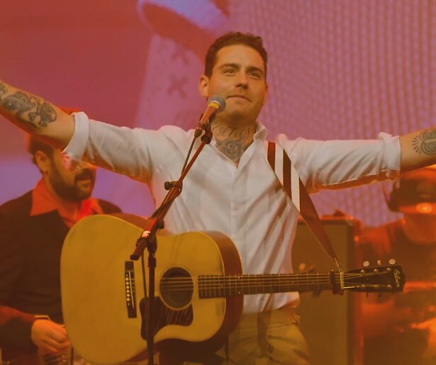 Vanaf deze datum is de documentaireserie over Douwe Bob op televisie te zien