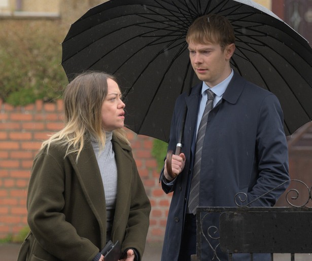 Een ingewikkelde obsessie voor Cadi in Hidden