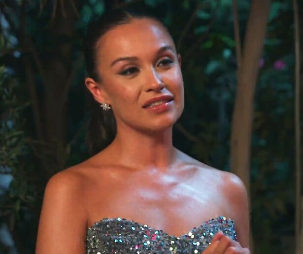 Holly Mae Brood verrast Love Island-kandidate met twist: 'Niets is wat het lijkt' 