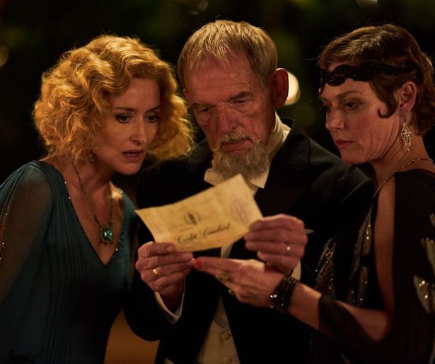 Natascha McElhone heeft een belangrijke afspraak in de slotaflevering van Hotel Portofino