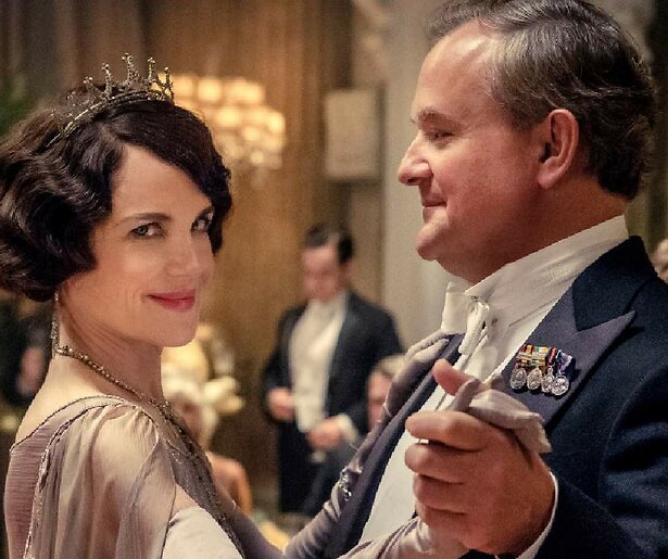 Hugh Bonneville krijgt hoog bezoek in film Downton Abbey op Viaplay TV