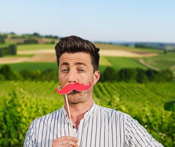 Hugo Kennis van start met zijn nieuwe 24Kitchen-reeks Hugo Maakt Kennis: Frankrijk 