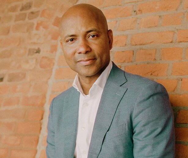 Nieuwe weekendshows met Humberto Tan in september van start