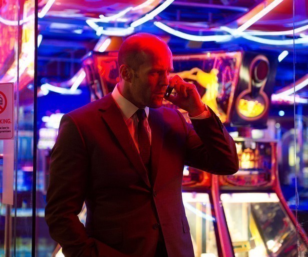 Jason Statham vecht erop los als bodyguard in Hummingbird