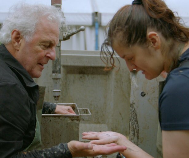 Opnames Het Nieuwe Land maakte indruk op Huub Stapel: 'Nog nooit van deze pijnlijke geschiedenis gehoord'