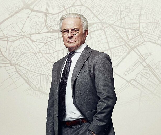 Huub Stapel moet keuzes maken in Flikken Rotterdam