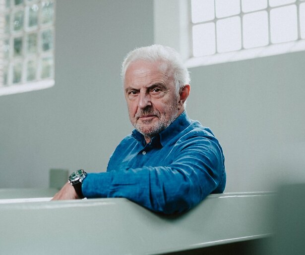 Huub Stapel kon het verhaal van de Schokkers niet negeren: 'Als ik onrecht zie, spring ik erbovenop'