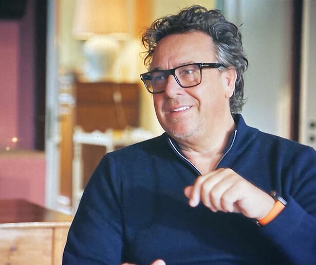 Marco Borsato zingt in Italië: 'Weet niet of ik het nog kan' (video)