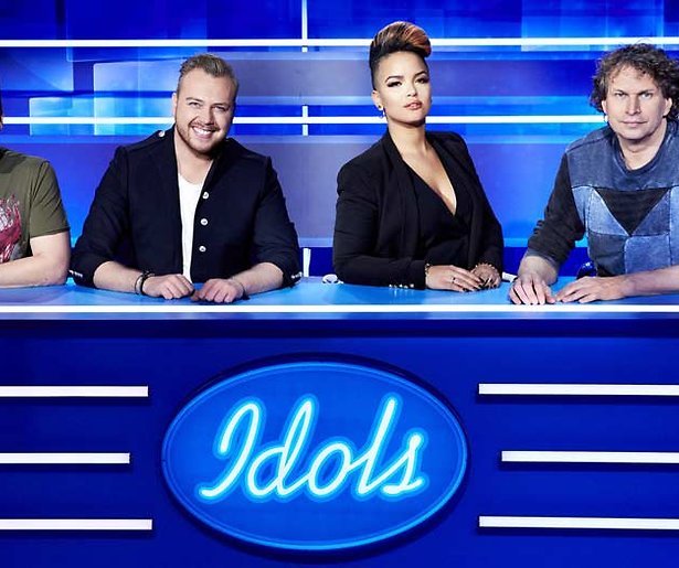 De TV van gisteren: Idols finale roemloos ten onder