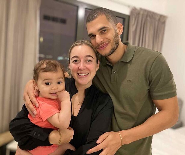 De TV van gisteren: de stroopwafels in Dubai in Ik Vertrek baren opzien