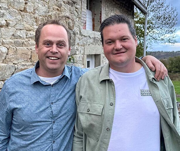 Thom emigreert met Rob én een hernia naar Frankrijk in Ik Vertrek