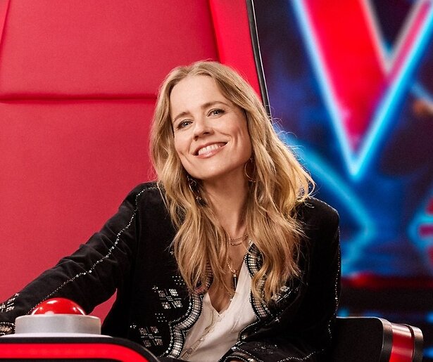 Ilse DeLange spreekt The Voice-collega aan op regels: 'Dat mag niet'