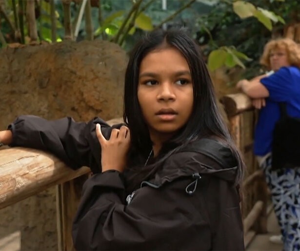 Ishany en haar moeder lijken elkaar te hebben hervonden in de slotaflevering van Pubers!