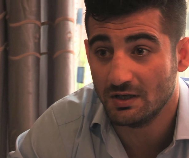 Utopia-puppy Arthur terug naar fokker