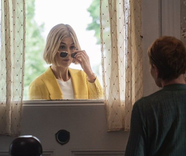 Rosamund Pike heeft niet het beste met je voor in I Care a Lot