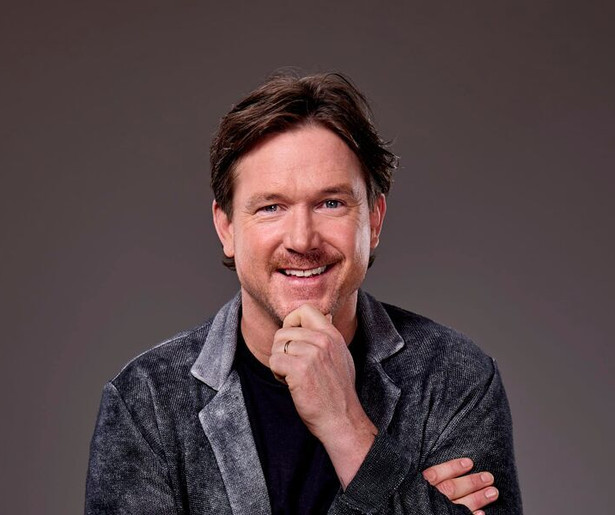 De muzikale Johnny de Mol kan zijn geluk niet op in I've Got the Music in Me