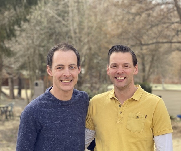 Ik Vertrek-fans Dennis en Jelle emigreren naar Frankrijk