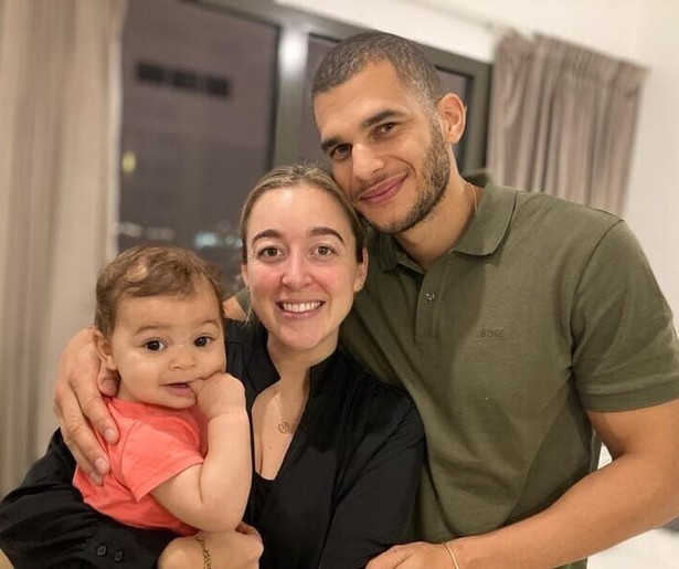 Loïs en Jermain vertrekken naar Dubai om stroopwafels te bakken in Ik Vertrek