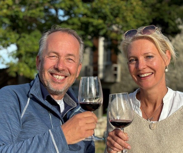 Michèle en Mark beginnen een Frans miniresort in Ik Vertrek