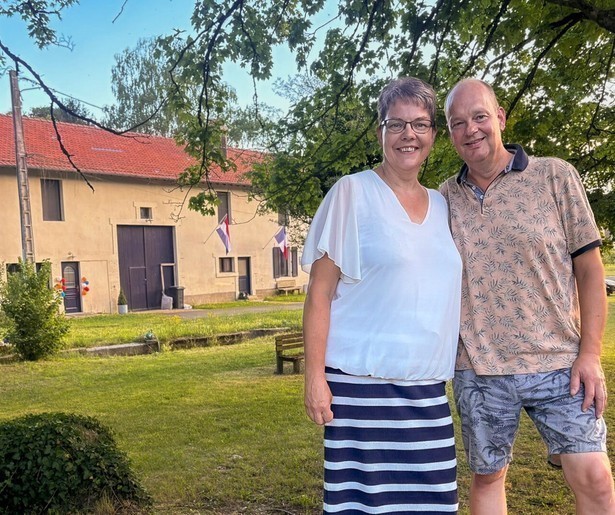 Joëlle en Marcel steken de handen flink uit de mouwen in Ik Vertrek