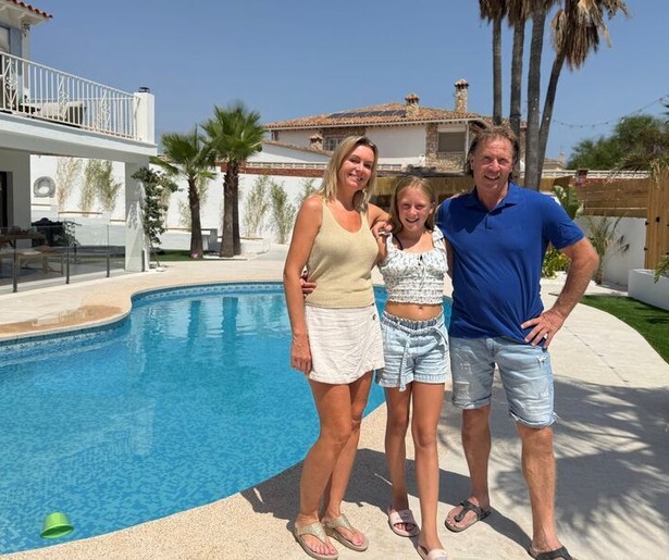 De familie Verheijen vecht tegen Spaanse bureaucratie in Ik Vertrek