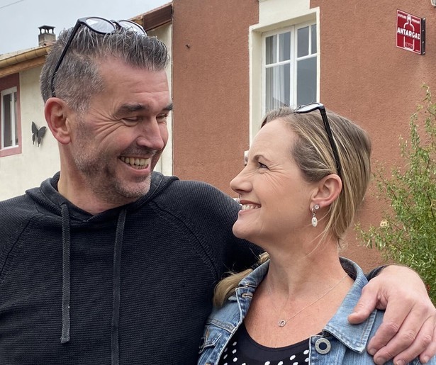 Ronald en Janine gaan langs bij Rudolf en René in Ik Vertrek: Even Weg