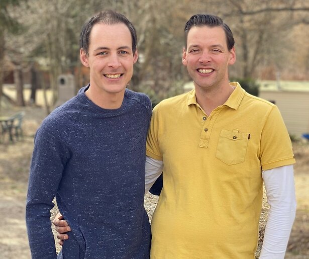 Hoe het verhaal van Dennis en Jelle uit Ik Vertrek verder ging