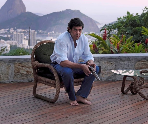 Tommaso Buscetta klapt uit de school in Italiaans misdaaddrama Il traditore