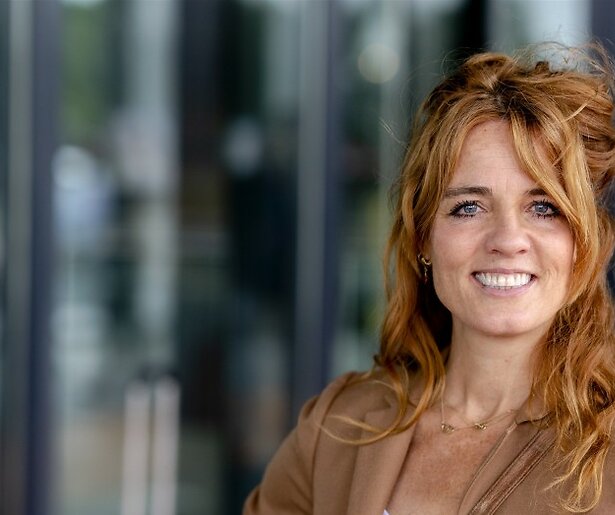 Ilse Warringa licht een tipje van de sluier op van nieuwe satirische serie