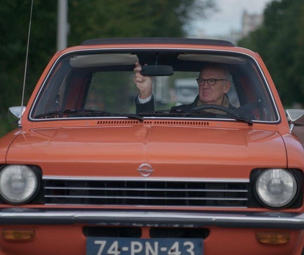 Philip Freriks ontmoet In de Voetsporen van de Jaren 70 de Dolle Mina's van toen