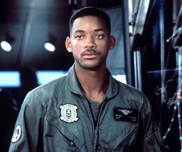 Will Smith neemt het op tegen een paar aliens in Independence Day