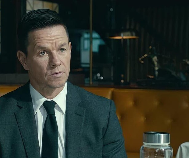 Mark Wahlberg moet de wereld zien te redden in SF-film Infinite