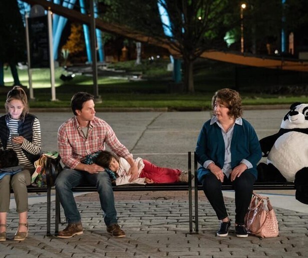 Rose Byrne en Mark Wahlberg hebben opeens drie (adoptie)kinderen in Instant Family