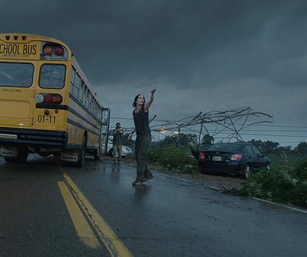 Sarah Wayne Callies jaagt op een tornado in Into the Storm